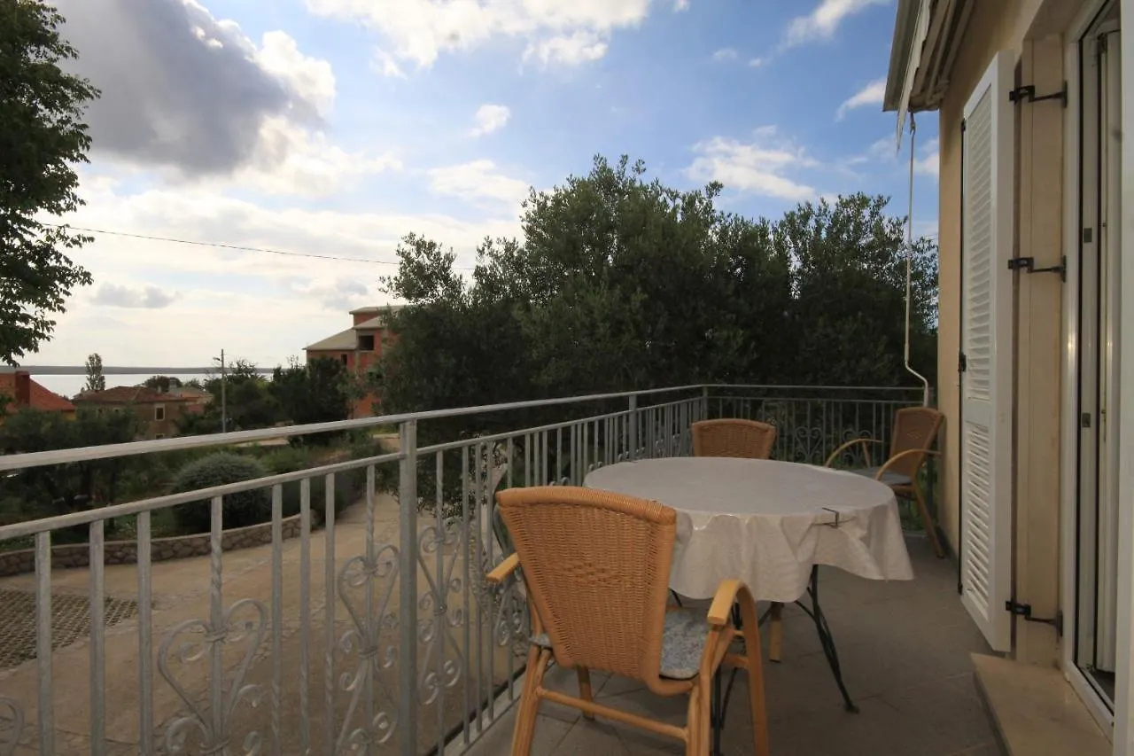 Apartments With A Parking Space Nerezine, Losinj - 2518