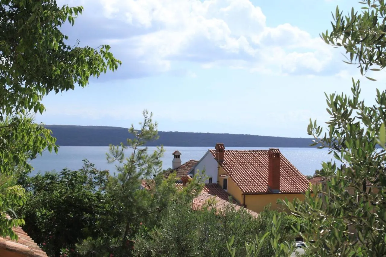Apartments With A Parking Space Nerezine, Losinj - 2518 0*, Nerezine Croazia