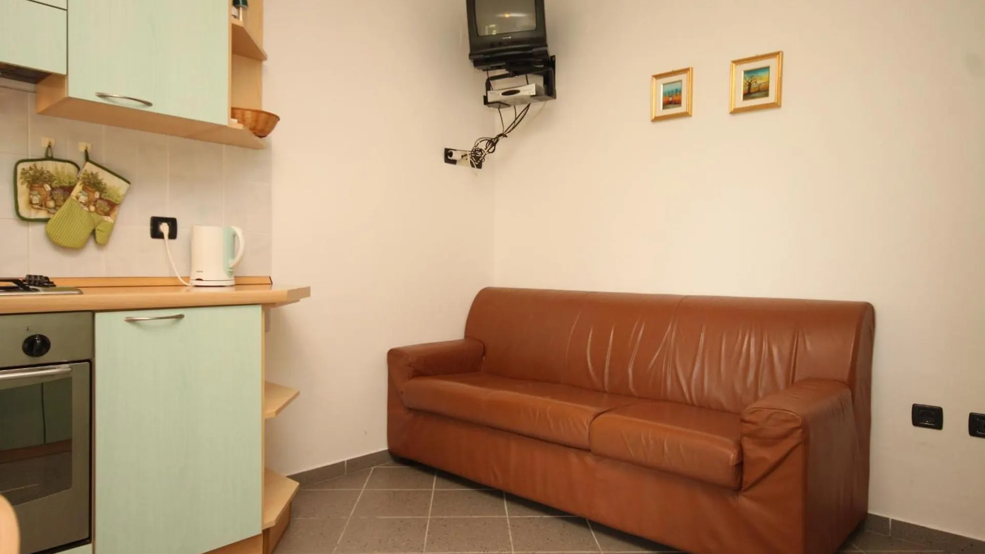 Apartments With A Parking Space Nerezine, Losinj - 2518