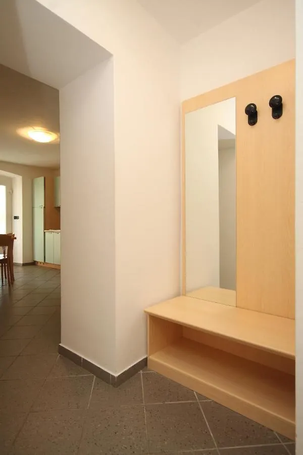 Apartments With A Parking Space Nerezine, Losinj - 2518 0*, Nerezine Croatia