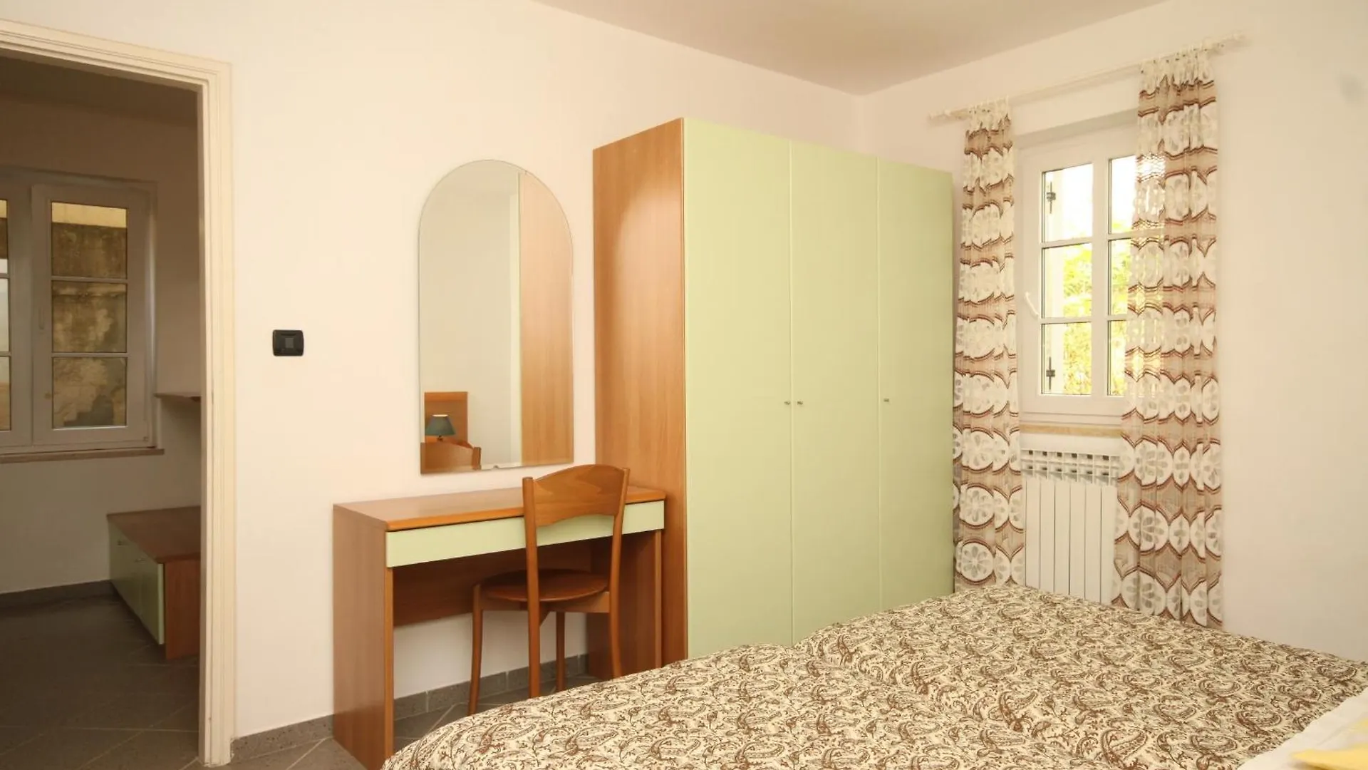 Apartments With A Parking Space Nerezine, Losinj - 2518 Croatia