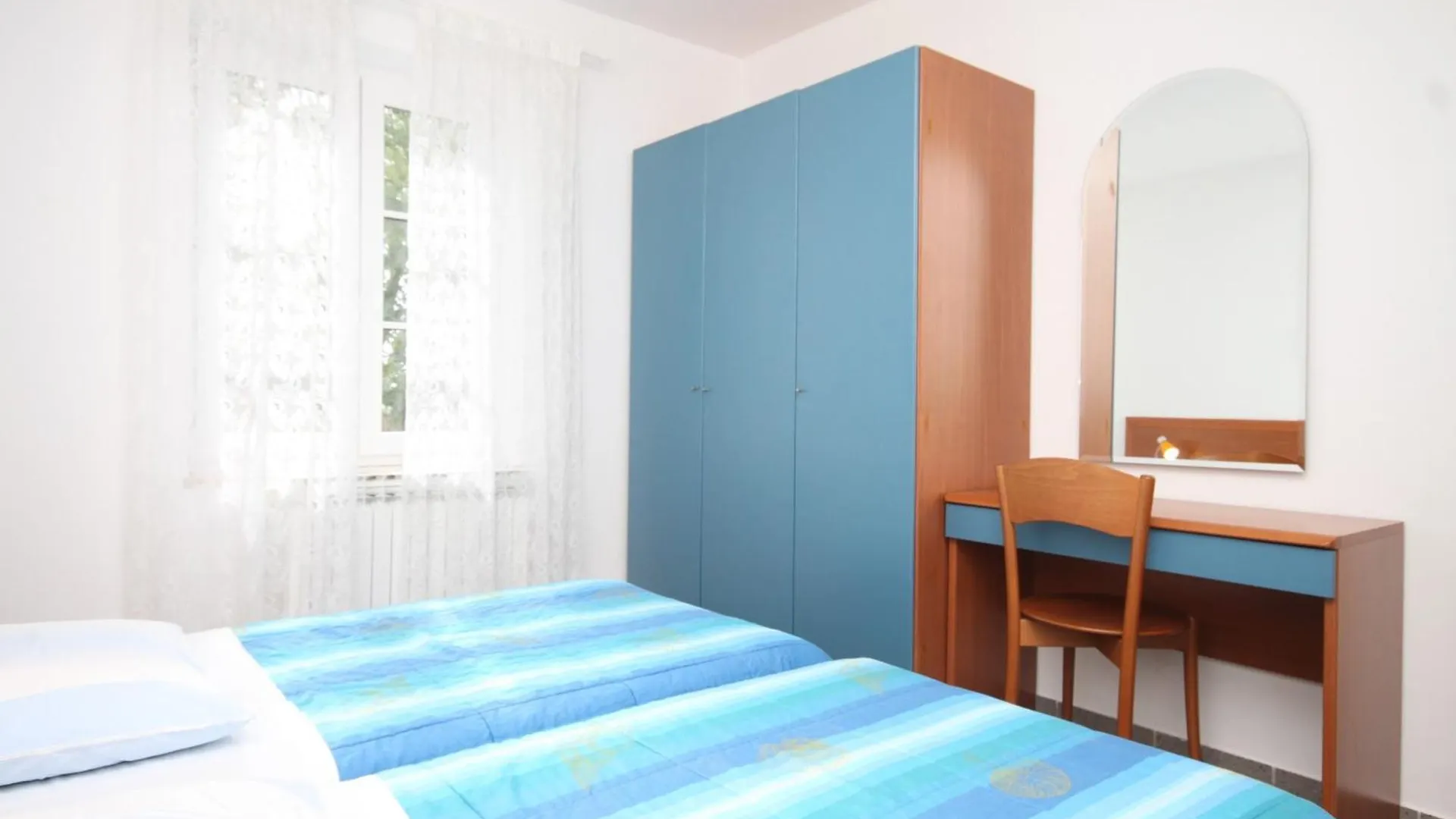 Apartments With A Parking Space Nerezine, Losinj - 2518 0*, Nerezine Croatia